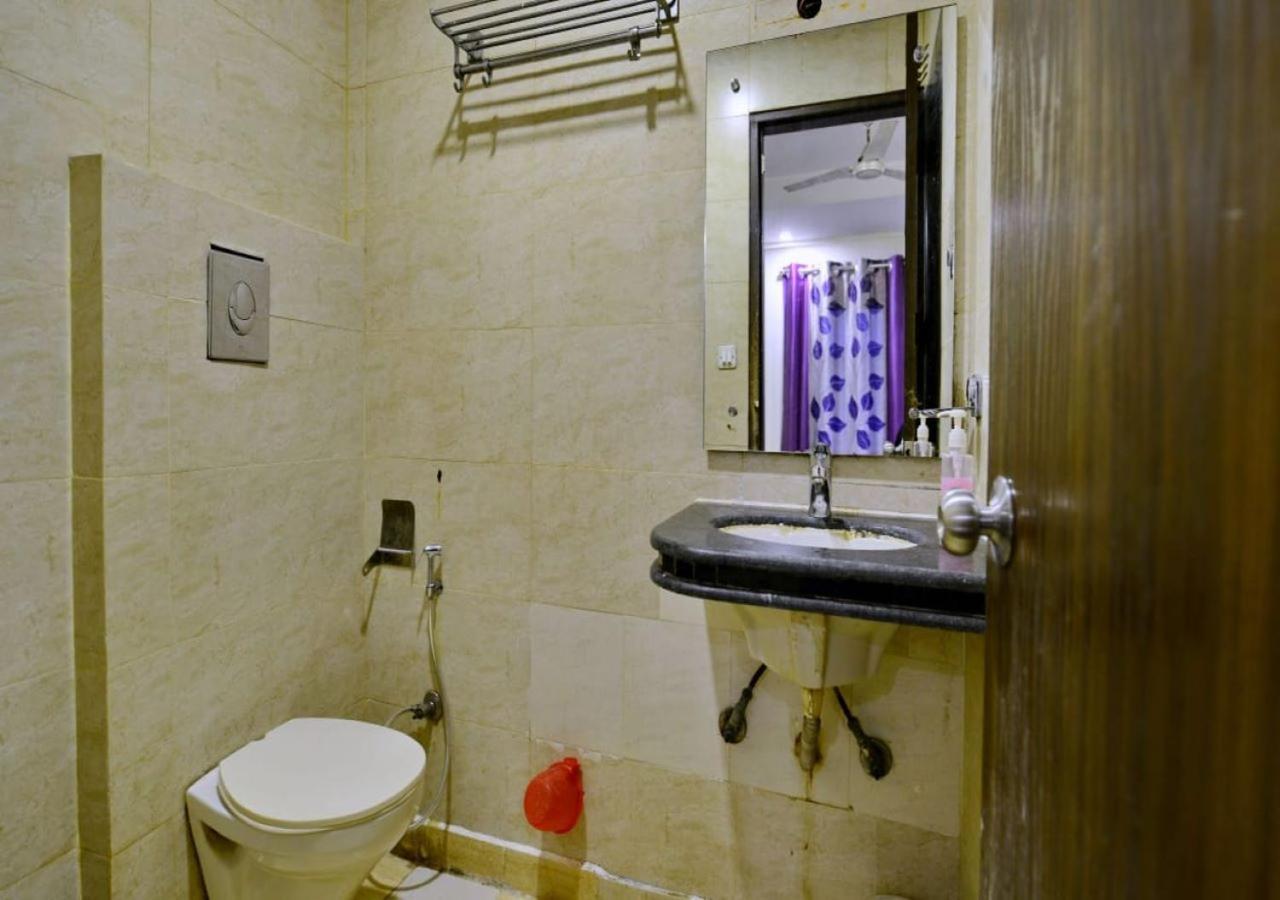 Hotel International Neelam Near New Delhi Railway Station Nowe Delhi Zewnętrze zdjęcie