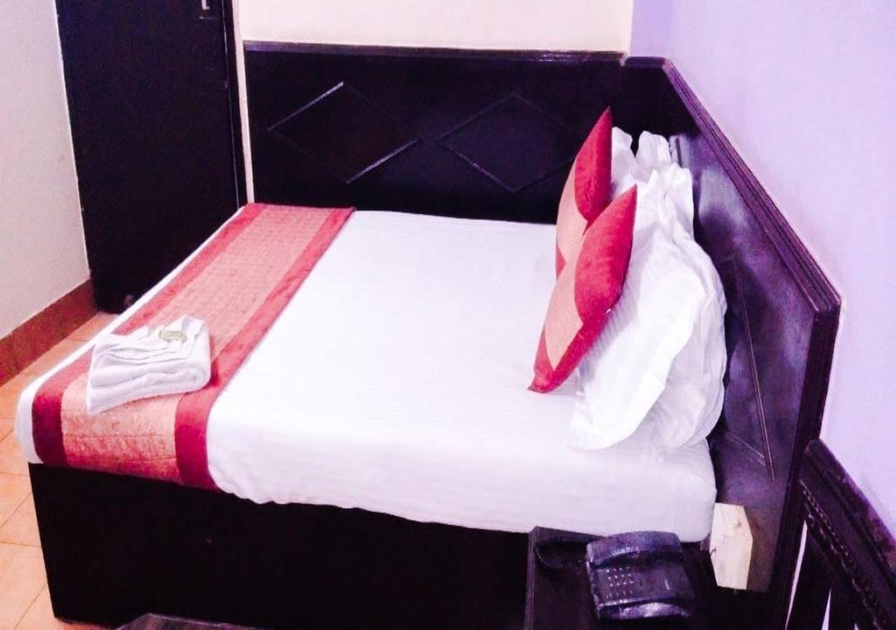 Hotel International Neelam Near New Delhi Railway Station Nowe Delhi Zewnętrze zdjęcie